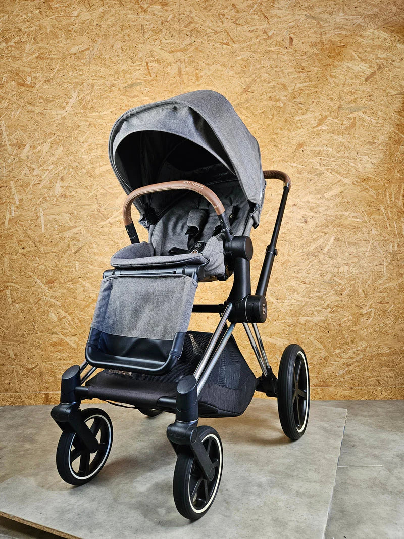 Cybex Priam 3 Kinderwagen (Gestell mit Sportsitz) - Alu-Gestell - Grau in gutem Zustand