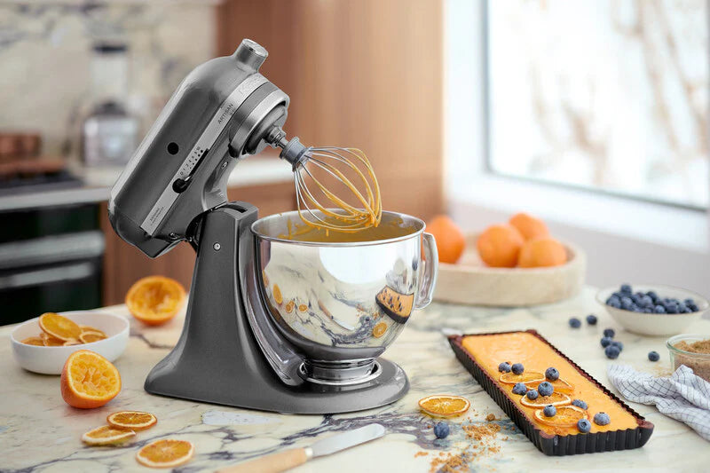 KitchenAid 4,8 L 5KSM175 Artisan Küchenmaschine Meatlover mit Ganzmetall- Fleischwolf und Spritzgebäckvorsatz