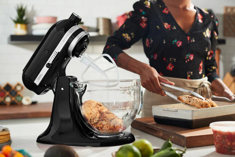 KitchenAid 4,8 L 5KSM185 Artisan Küchenmaschine Meatlover Metallfleischwolf 5KSMMGA Gr. 8 und Spritzgebäckvorsatz